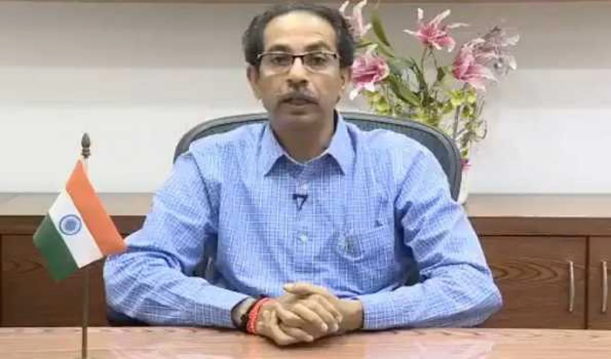घरी परतणाऱ्या मजूर, कामगारांकडून तिकिटाचे पैसे घेऊ नका : मुख्यमंत्री