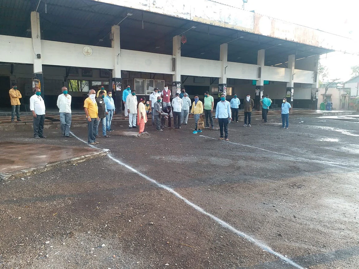 अमळनेर : बसस्थानक आवारात होणार भाजीपाला लिलाव