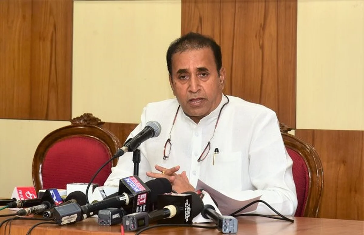 पोलिसांसाठी स्वतंत्र कोरोना दक्षता कक्ष; मुंबईत दोन हॉस्पिटल राखीव : गृहमंत्री अनिल देशमुख