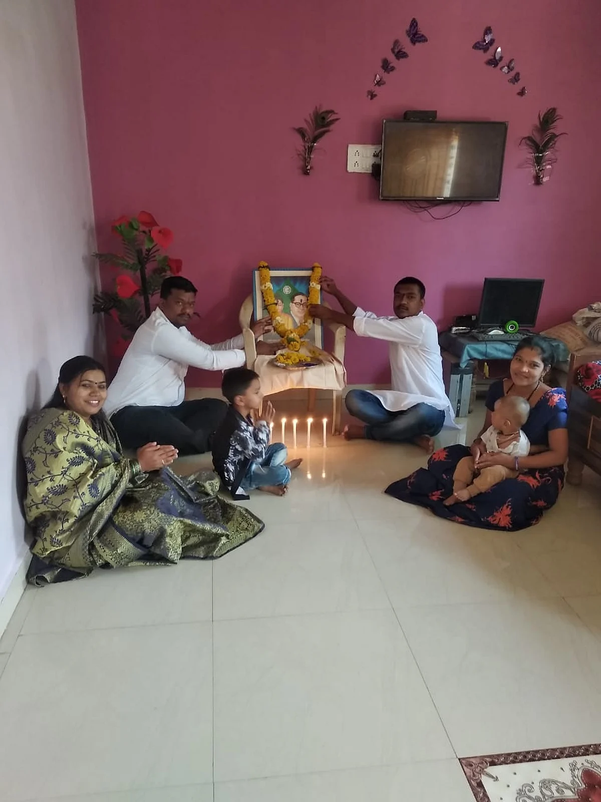 त्र्यंबकेश्वर : हरसुल परिसरात कोरोनामुळे घरातच भीमजयंती साजरी