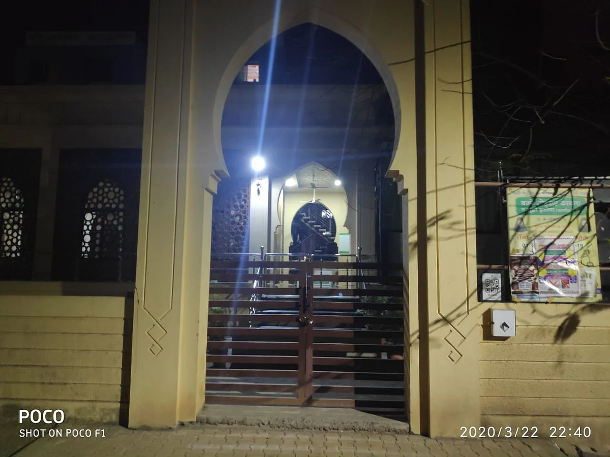 पवित्र शब-ए-बारात घरीच साजरी; मशिदींचे प्रवेशद्वार होते बंद