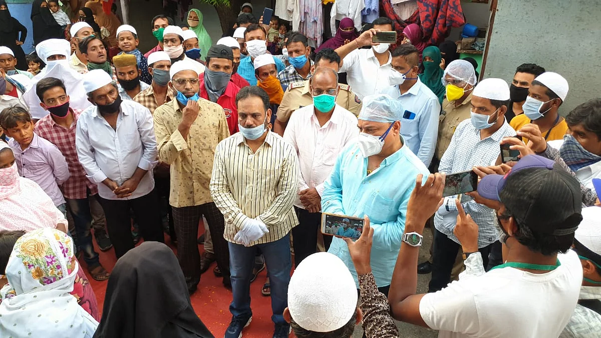 घरातले रुग्ण रुग्णालयात आणण्यासाठी प्रयत्न; मालेगावी आता चिंता ‘रोजी-रोटी’ची : सुनील कडासने