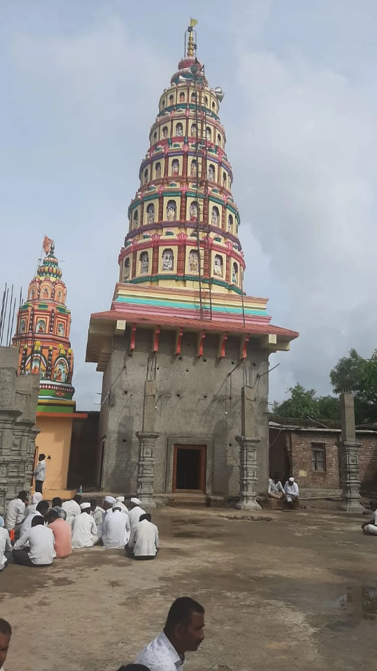 श्रीगोंदा – येळपणेचे ग्रामदैवत खंडेश्वर मंदिरात चोरी