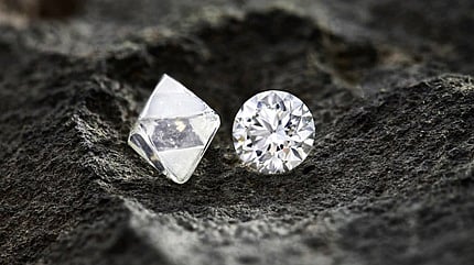 As diamonds become an investment choice in the UAE, here's what buyers need to know - Vimarsana News
