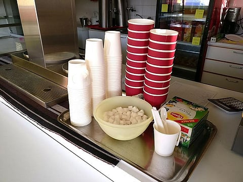 Coffee paper cups in a cafeteria        Credit: Wikimedia Commons