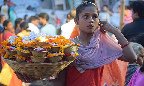 97 फीसदी रेहड़ी-पटरी, फेरीवालों ने माना, लॉकडाउन ने तोड़ दी है उनकी कमर