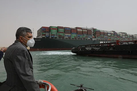 Suez Canal blockage: What it takes to unwedge a megaship