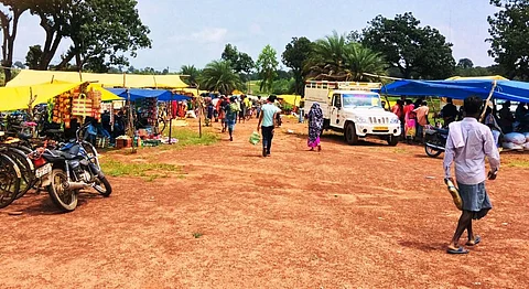 A haat in Bastar, Chhattisgarh. Photo: Deepanwita Gita Niyogi