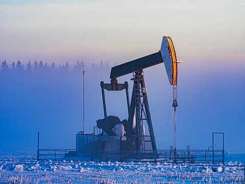 Canada sets modest NDC target: 45-50% emissions cut by 2035, while fossil fuel production continues
