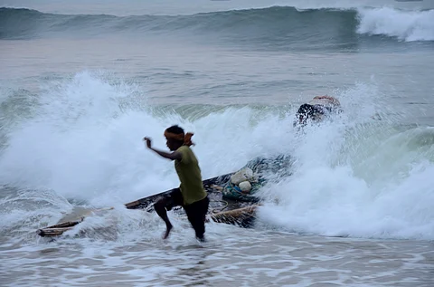 In addition to tropical cyclones and resultant flash floods, Kendrapara 
district faces seasonal floods, storm surges, droughts, heatwaves, lightning strikes, coastal erosion and sea level rise