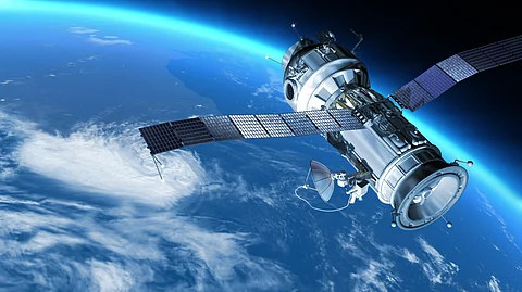 Trends for 2025: Bustling space bazaar