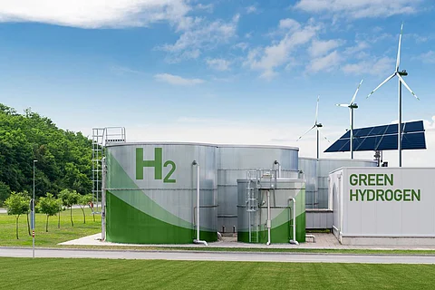 Huge gaps between green hydrogen ambitions and implementation: Study
