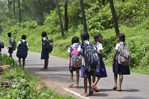 Subnational disparities: 70% Indians in medium human development category, mismatch with states' economic growth 