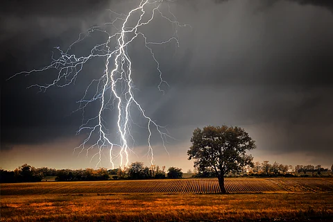 Lightning strikes link weather on Earth and weather in space
