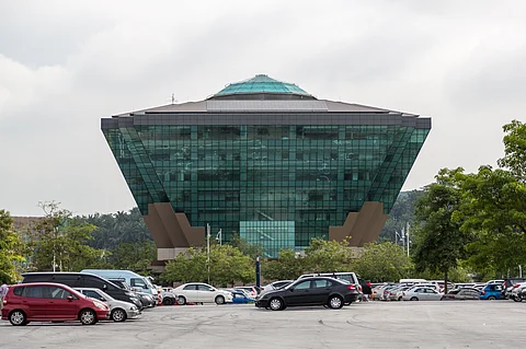 The office of Malaysia’s Energy Commission, also known as the Diamond Building, is a showcase of technologies that reduce building energy consumption and potable water usage, promote the use of sustainable building material and provide enhanced indoor environmental quality. 