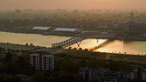 Beyond the thermometer: Ahmedabad uses cool roofs, misting bus stops & heat insurance for climate resilience