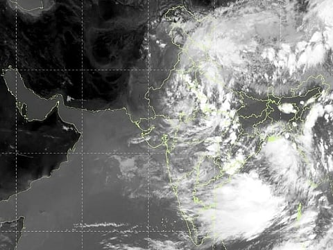 Did southwest monsoon moisture cross the Himalayas and reach the Tibetan Plateau in 2025?