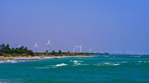 India reconsidering 1 GW offshore wind tender after earlier auctions fail to attract bidders, official tells DTE