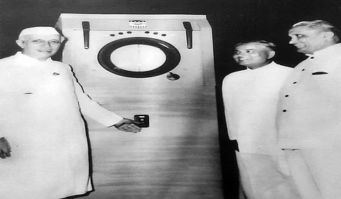 1958 में आईएमडी ने नई दिल्ली के सफदरजंग हवाई अड्डे पर मौसम संबंधी अनुप्रयोगों के लिए रडार प्रौद्योगिकी को अपनाया