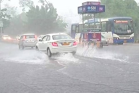 आज, दो मई, 2025 को हरियाणा, चंडीगढ़, दिल्ली और पश्चिमी उत्तर प्रदेश के अलग-अलग इलाकों में बादलों के जमकर बरसने के आसार हैं, इन सभी राज्यों में 115 मिमी से अधिक बरस सकते हैं बादल। 