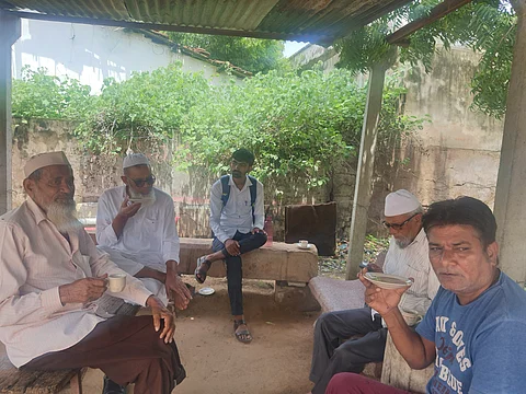 गुजरात का गांव गठामन देश की अन्य ग्राम पंचायतों के लिए एक मिसाल बन गया है। फोटो: राजू सजवान