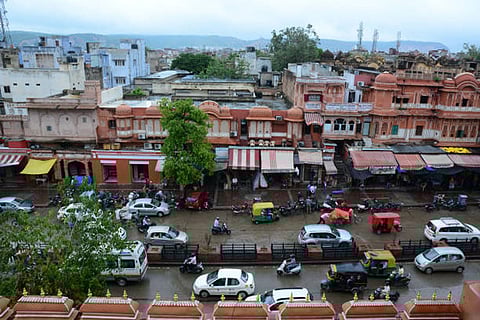ऑरेंज अलर्ट – राजस्थान, गुजरात, ओडिशा, उत्तराखंड (115.6–204.4 मिमी तक बारिश)।