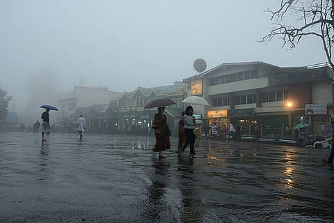 सौराष्ट्र-कच्छ और पश्चिमी राजस्थान में भीषण बारिश का रेड अलर्ट, 204.5 मिमी से अधिक पानी बरसने की चेतावनी।