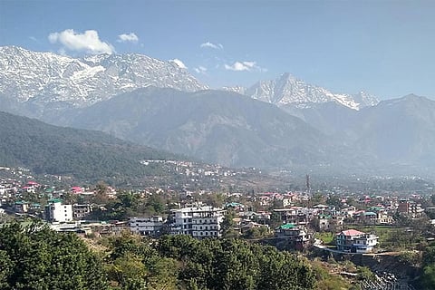 28 और 29 दिसंबर को उत्तर भारत के पहाड़ी इलाकों के ऊंचाई वाले हिस्सों  में हल्की बारिश और बर्फबारी संभव है।