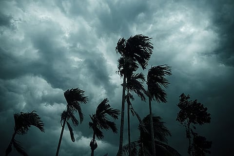 जम्मू-कश्मीर, हिमाचल व उत्तराखंड में आंधी-तूफान, भारी बारिश, ऊंचाई वाले हिस्सों में बर्फबारी कई जगहों पर ओलावृष्टि का अंदेशा।