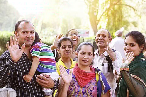 भारत 29 देशों में 22वें स्थान पर है, जिससे स्पष्ट होता है कि खुशी का स्तर स्थिर नहीं है।