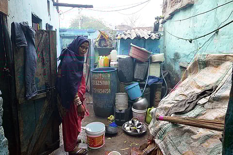 मियादी बुखार गंदे पानी और दूषित भोजन से फैलने वाला बैक्टीरियल संक्रमण है। प्रतीकात्मक तस्वीर: आईस्टॉक