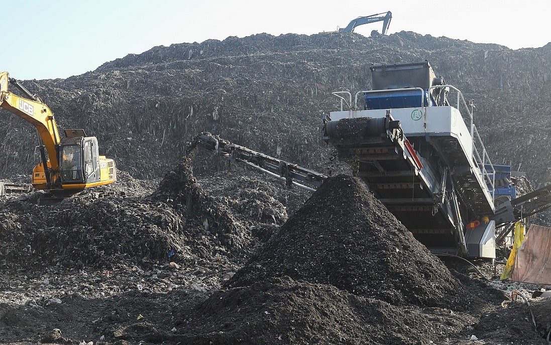 Prayagraj Waste Management: Baswar's Eco-Friendly Landfill Solution