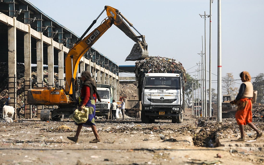 Prayagraj Waste Management: Baswar's Eco-Friendly Landfill Solution