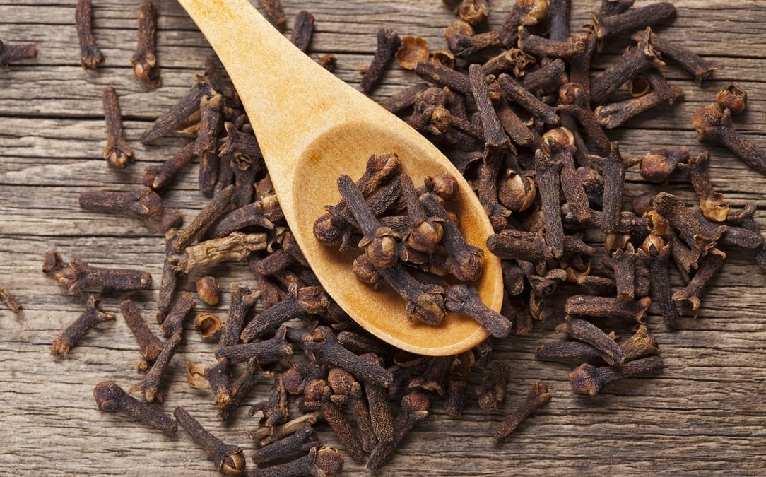 Clove Benefits: Natural Pain Relief and Anti-Inflammatory Properties