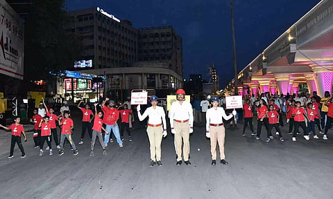 Chennai Traffic Police conducts flash mobs on Zero Accident Day&nbsp;