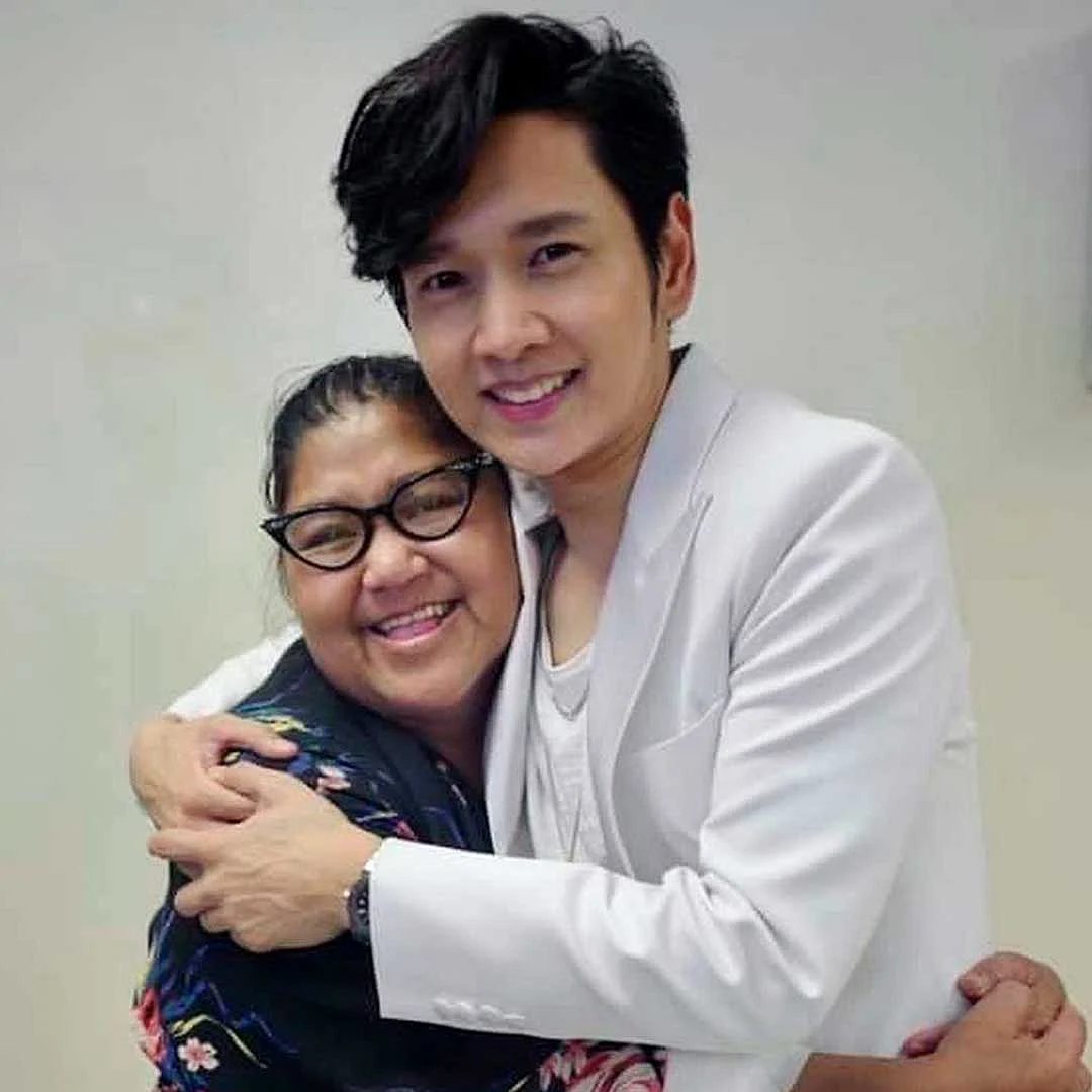 โต๋ ศักดิ์สิทธิ์ - พี่วิ ผู้จัดการส่วนตัว