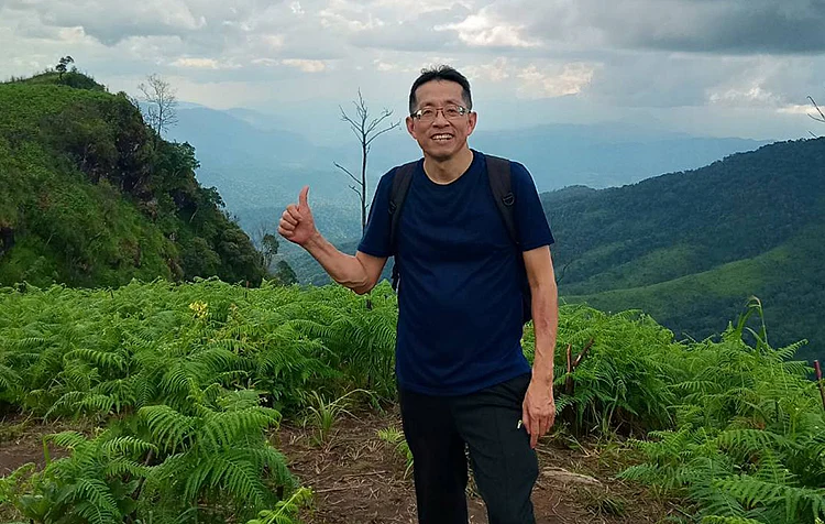 ภาพคุณหมอนิธิพัฒน์ เจียรกุล
