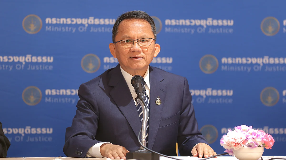 สมศักดิ์ เทพสุทิน รัฐมนตรีว่าการกระทรวงยุติธรรม