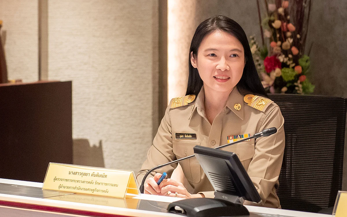 นางสาวกุลยา ตันติเตมิท โฆษกกระทรวงการคลัง