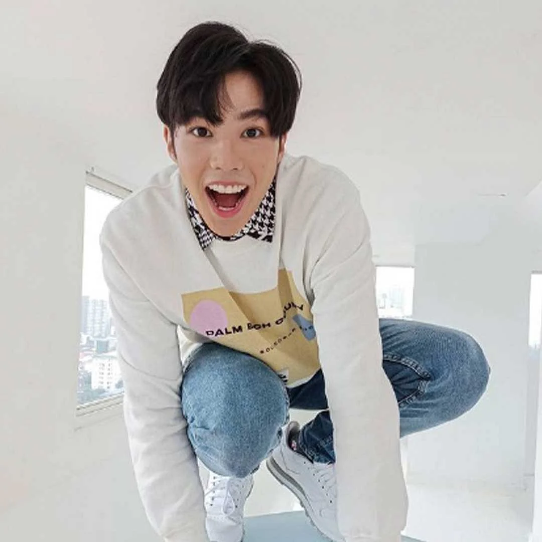 แบงค์ ธิติ