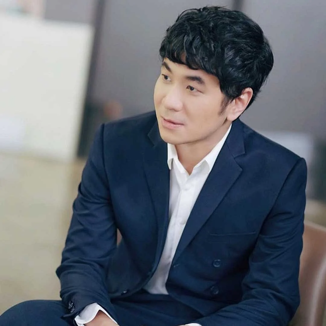 แสตมป์ อภิวัชร์