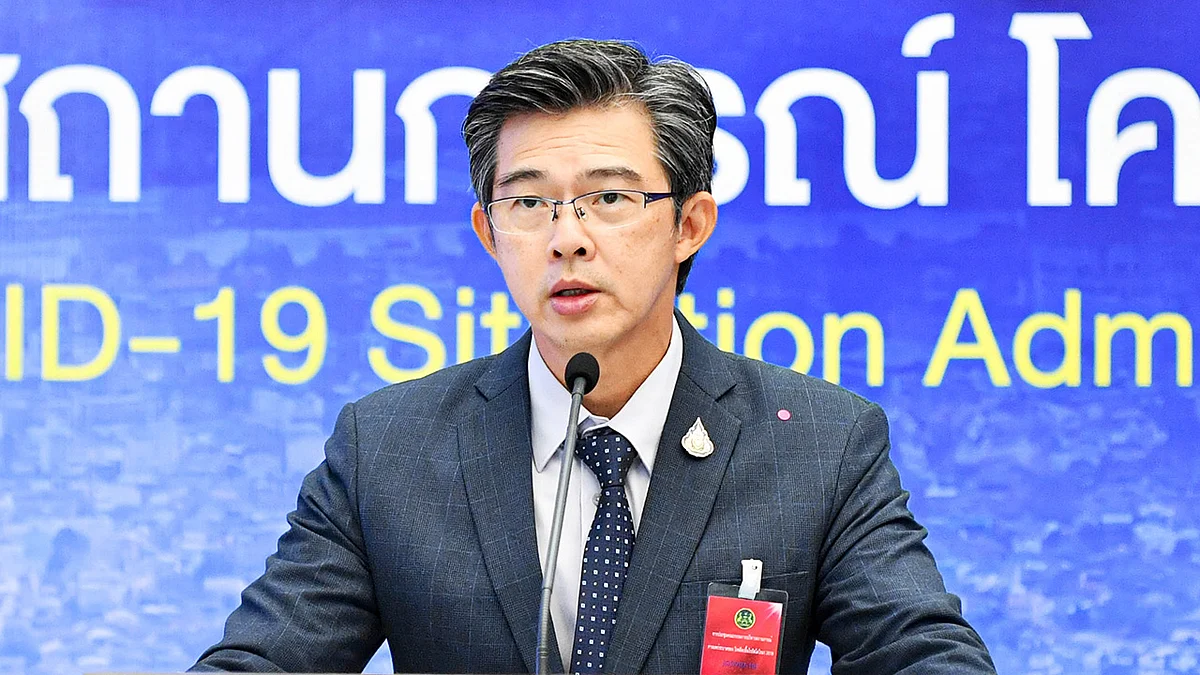 นพ.ทวีศิลป์ วิษณุโยธิน โฆษก ศบค. แถลงการป้องกันควบคุมโควิด-19