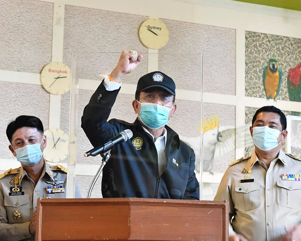 พลเอกประยุทธ์ จันทร์โอชา นายกรัฐมนตรี และรัฐมนตรีว่าการกระทรวงกลาโหม