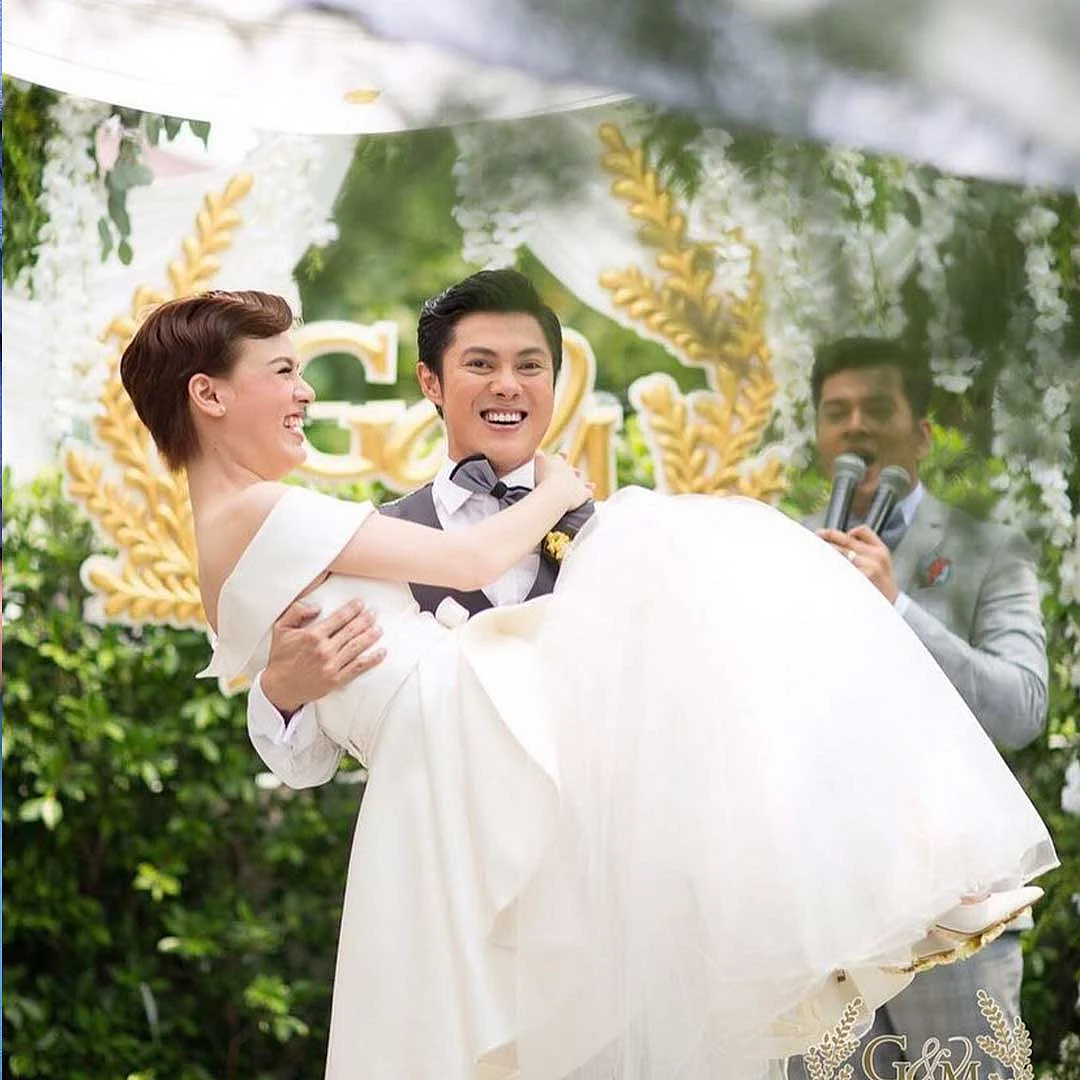 ภาพแต่งงานของ แมน การิน ศตายุ กับ เกล รดา ศิริมะณีวัฒนา