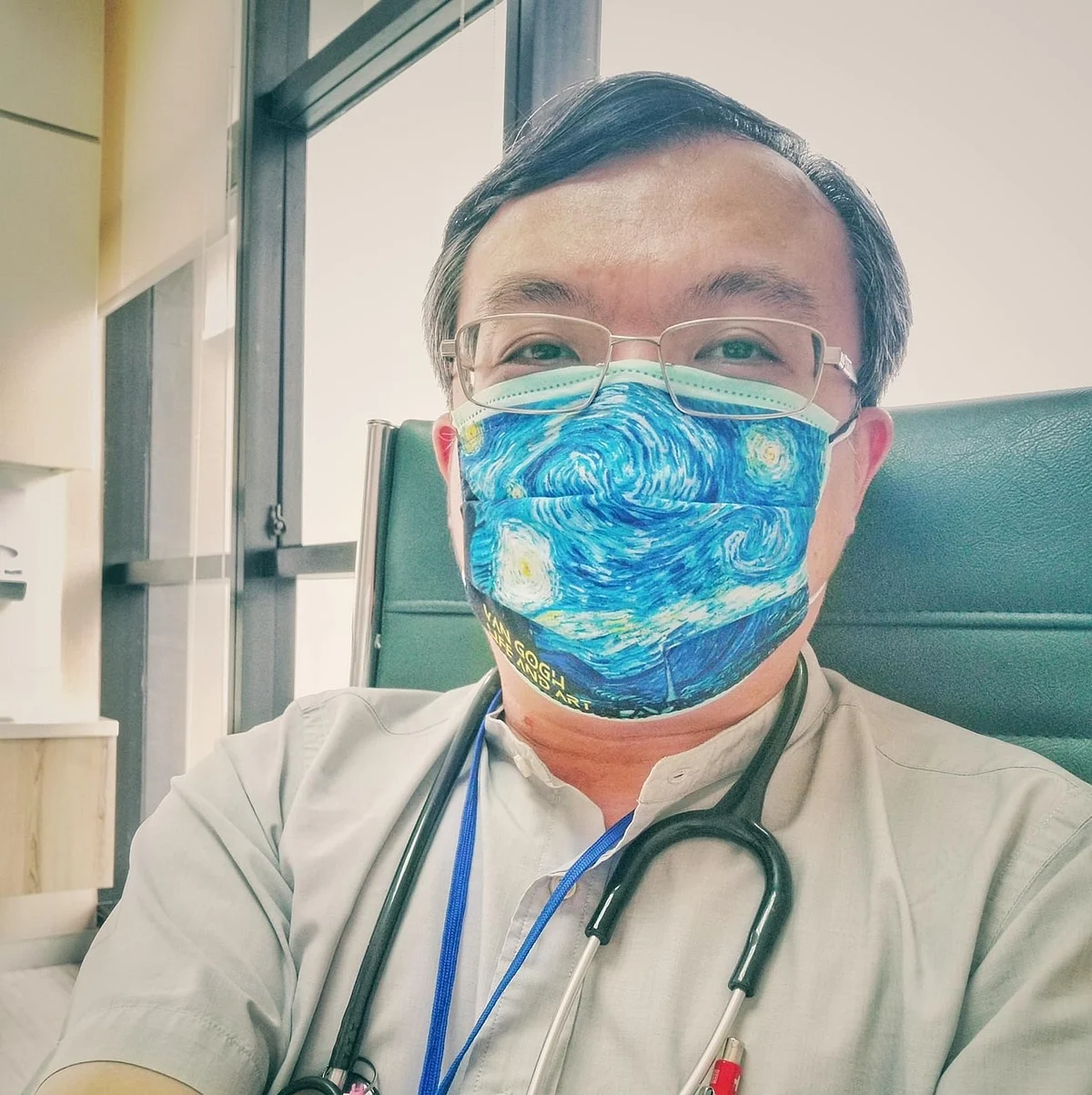 ศ.นพ.ธีระ วรธนารัตน์