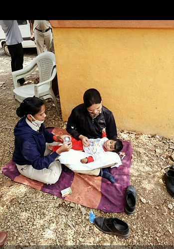 female police feed with love to two days of hungry baby after mother died in alandi