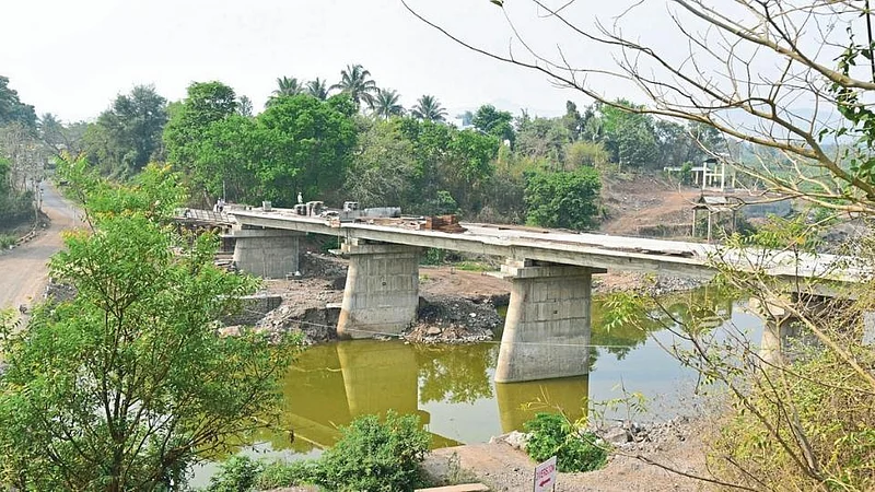 Yenke-Potle Bridge