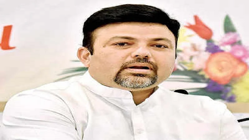'आता तरी वेगळ्या विदर्भाची निर्मिती करा'; आशिष देशमुखांचं राज्यपालांना पत्र