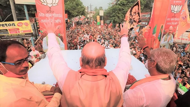 पश्चिम बंगालमध्ये वाढली रुग्णसंख्या; कोरोनाचा निवडणुकीशी संबंध नसल्याचा शहांचा निर्वाळा