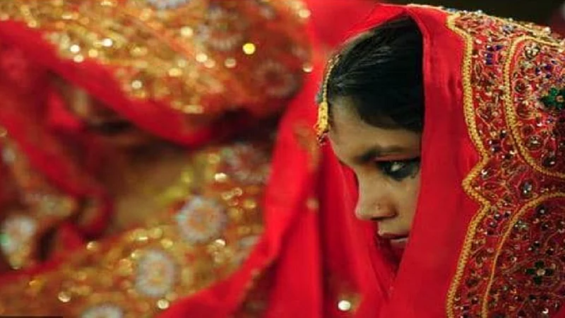 ‘बालविवाह' प्रकरण : गुन्हा मागे घेण्यासाठी महिलेनी मागितले 25 लाख ; गुन्हा दाखल